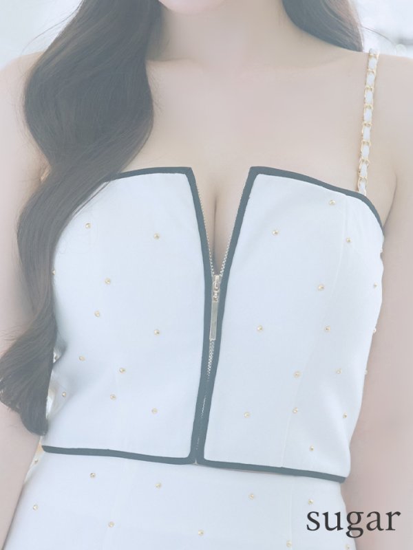 ホワイト モデル:ももか 身長:156cm 着用サイズ:Sサイズ