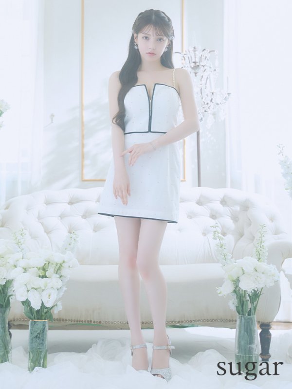 ホワイト モデル:ももか 身長:156cm 着用サイズ:Sサイズ