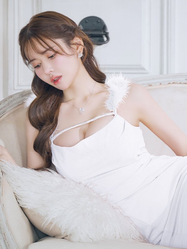 画像32: 【Glossy/グロッシー】サイドレース/ ファーストラップ/ ワンカラー/ キャミソール/ ストレッチ/ タイト/ ミモレ丈/ ロングドレス/ キャバドレスlong[OF2] (32)