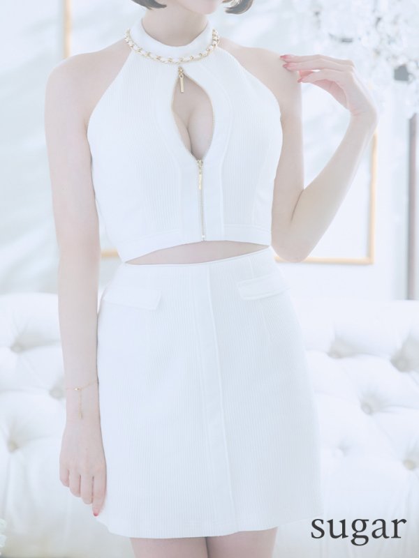 ホワイト モデル:天海りこ 身長:156cm 着用サイズ:Sサイズ