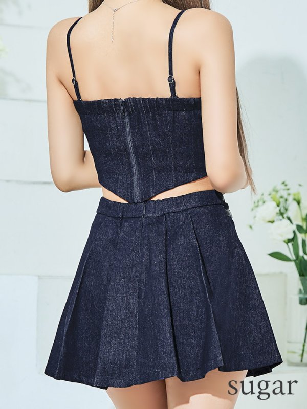 ブルーデニム モデル:如月れい 身長:156cm 着用サイズ:Sサイズ