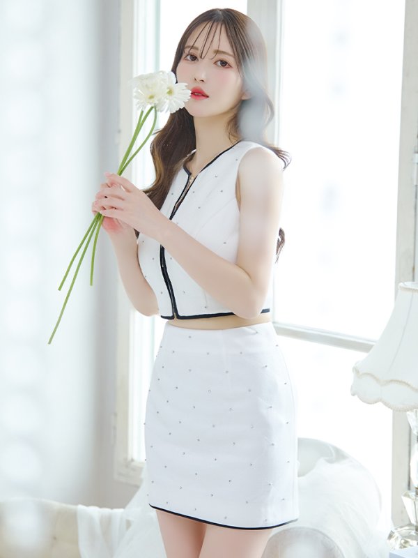 画像2: XSサイズあり【Glossy/グロッシー】ノースリーブ/ シンプル/ パイピング/ ビジュー/ セットアップ/ ミニドレス/ キャバドレス[OF08] (2)