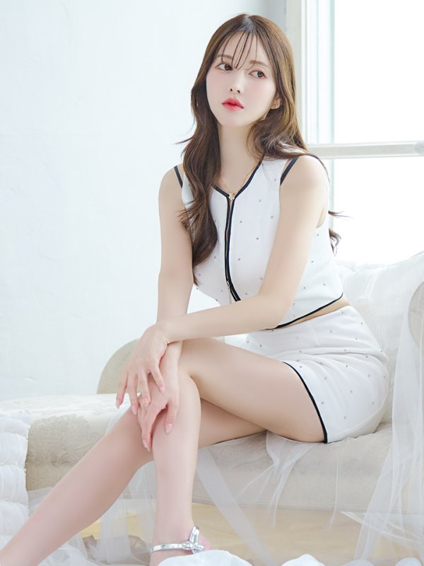 画像5: XSサイズあり【Glossy/グロッシー】ノースリーブ/ シンプル/ パイピング/ ビジュー/ セットアップ/ ミニドレス/ キャバドレス[OF08] (5)