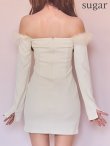 アイボリー モデル：三上悠亜　身長：159cm　着用サイズ：Sサイズ