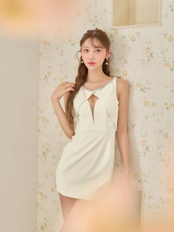 アイボリー　モデル：るりぴ　身長：165cm　着用サイズ：Sサイズ