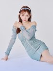 ブルー モデル：明日花キララ　身長：162cm　着用サイズ：Sサイズ