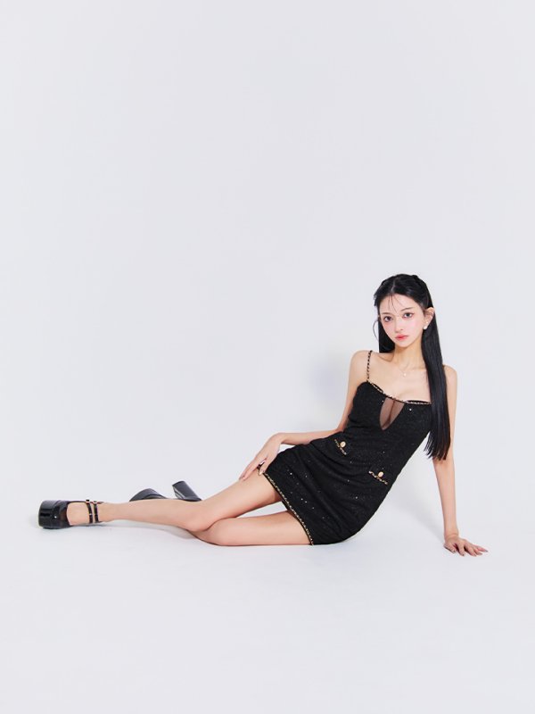 ブラック モデル：まおちゃる　身長：158cm　着用サイズ：Sサイズ