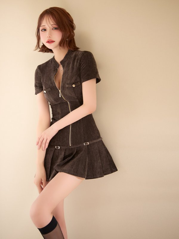 ブラウン モデル：れみれみ　身長：163cm　着用サイズ：Sサイズ