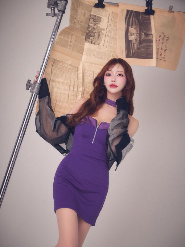 ロイヤルパープル　モデル：明日花キララ　身長：162cm 着用サイズ：Sサイズ