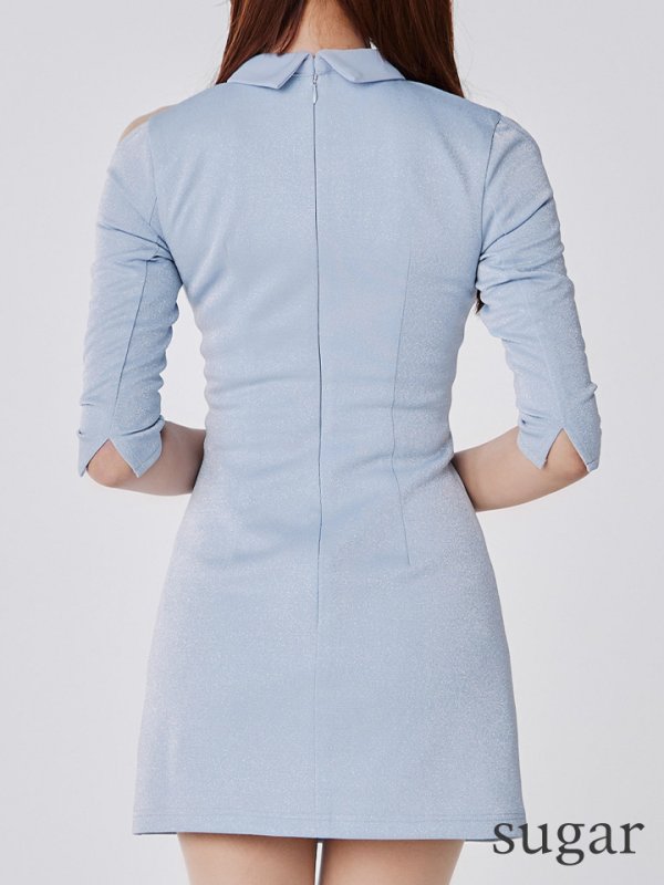 ブルー　モデル：明日花キララ　身長162cm　着用サイズ：Sサイズ