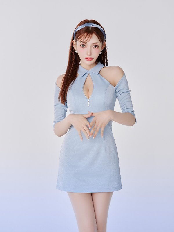 ブルー　モデル：明日花キララ　身長162cm　着用サイズ：Sサイズ