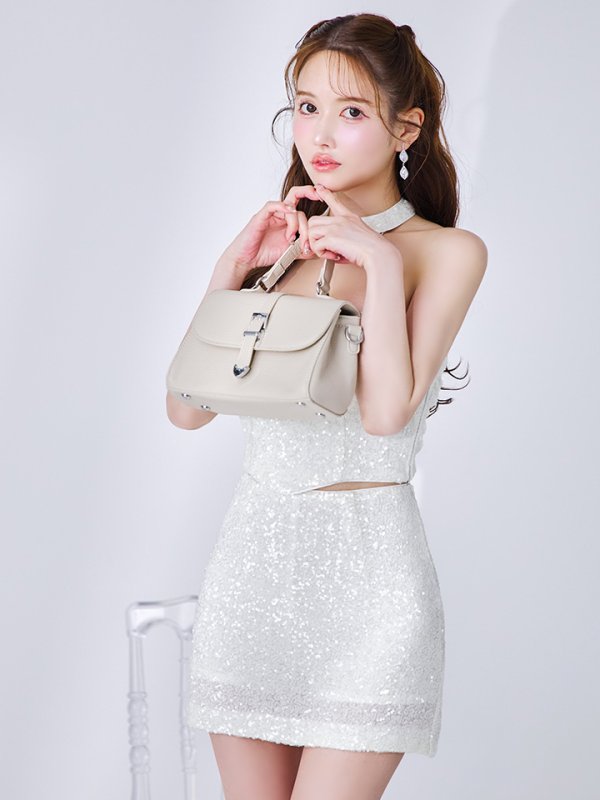 ホワイト モデル：ゆめ　身長：160cm　着用サイズ：Sサイズ