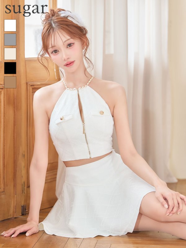 ホワイト　 モデル：明日花キララ　身長：162cm　着用サイズ：Sサイズ