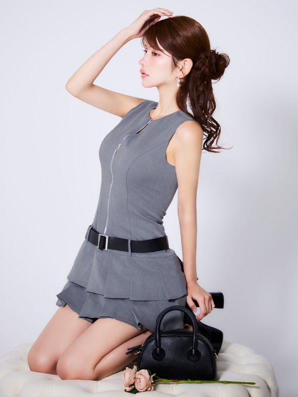 グレー モデル：まりん　身長：164cm　着用サイズ：Sサイズ