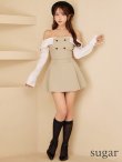 ベージュ モデル：三上悠亜　身長：159cm　着用サイズ：Sサイズ