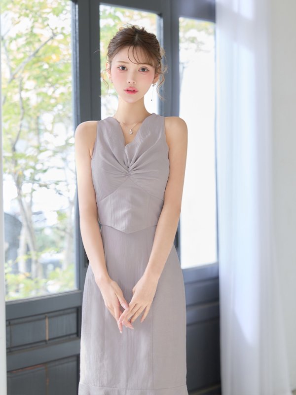 グレージュ　モデル：るりぴ　身長：165cm　着用サイズ：Sサイズ