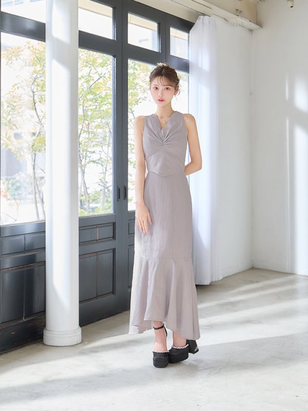 グレージュ　モデル：るりぴ　身長：165cm　着用サイズ：Sサイズ