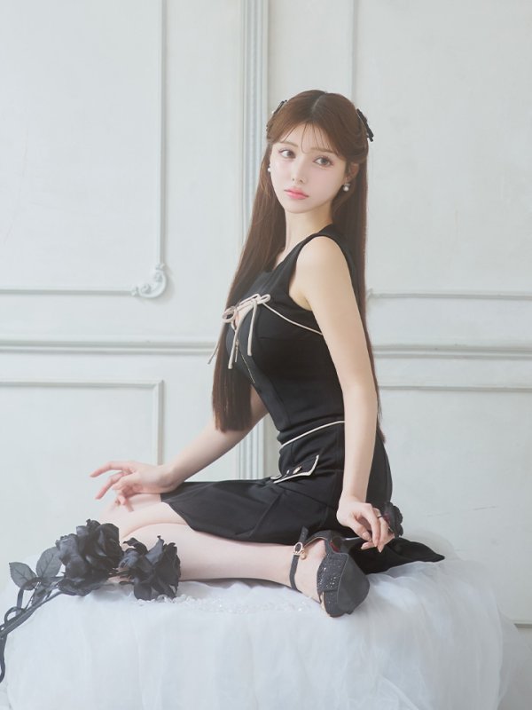 ブラックxベージュ モデル:ももか 身長:156cm 着用サイズ:Sサイズ