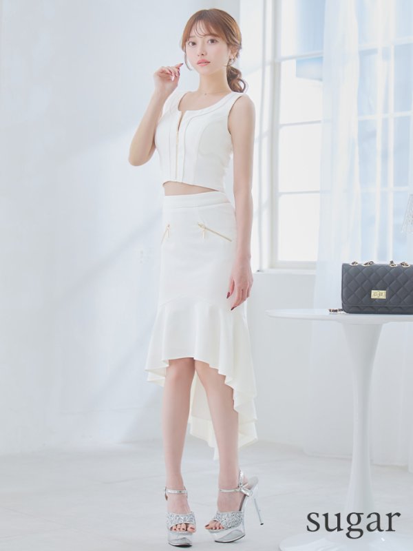 ホワイト モデル:羽澄まり 身長:158cm 着用サイズ:Sサイズ