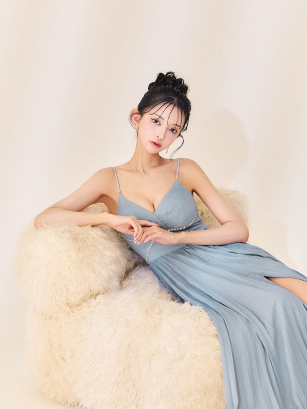 ブルー モデル:まおちゃる 身長:158cm 着用サイズ:Sサイズ