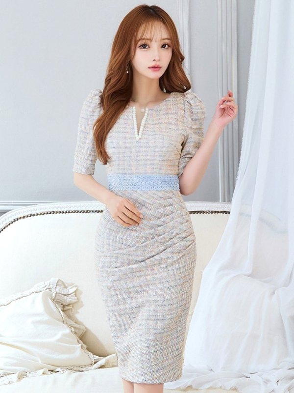 ブルーミックス モデル：真優川咲　身長：158cm　着用サイズ：8号(Sサイズ)