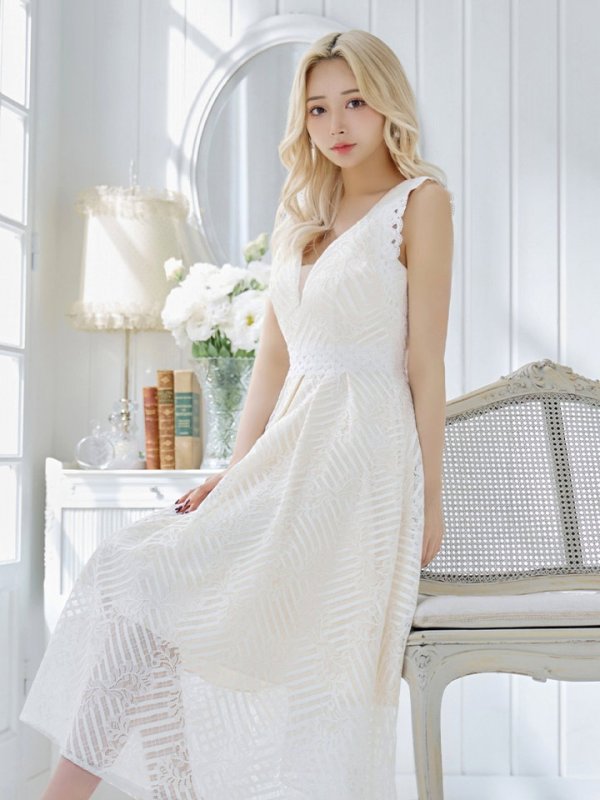 画像2: Lサイズあり【VANESSA HEART / ヴァネッサハート】【OF05】ノースリーブ/ シアー/ 総レース/ プリーツ/ ワンカラー/ ワンピース/ ミディアムドレス/ キャバドレス (2)