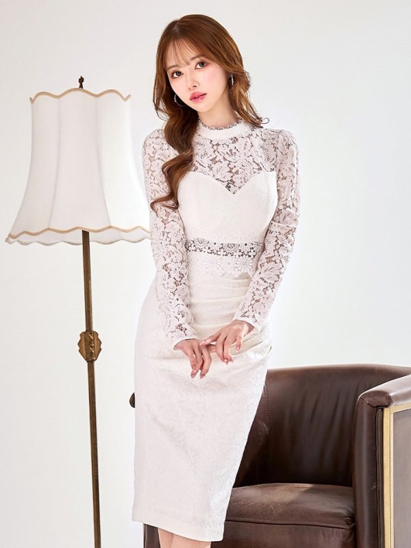 アイボリー　モデル：ゆめ　身長：160cm:8号(Sサイズ)