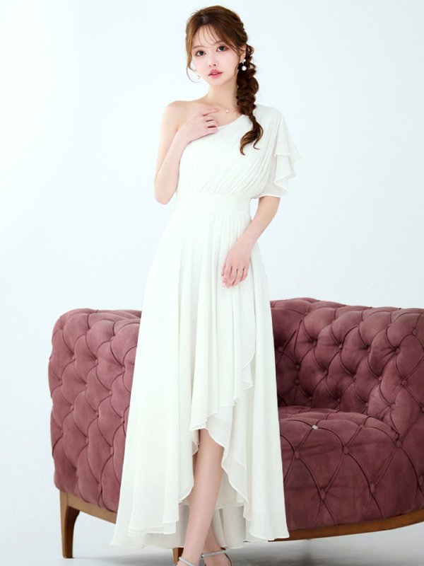 アイボリー モデル：ゆめ　身長：160cm　着用サイズ：8号(Sサイズ)