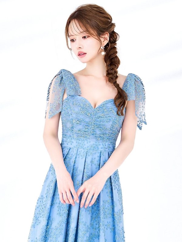 ブルー モデル:ゆめ 身長:160cm 着用サイズ:8号(Sサイズ)