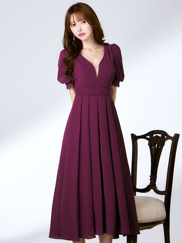 バーガンディー モデル:ゆめ 身長:160cm 着用サイズ:8号(Sサイズ)