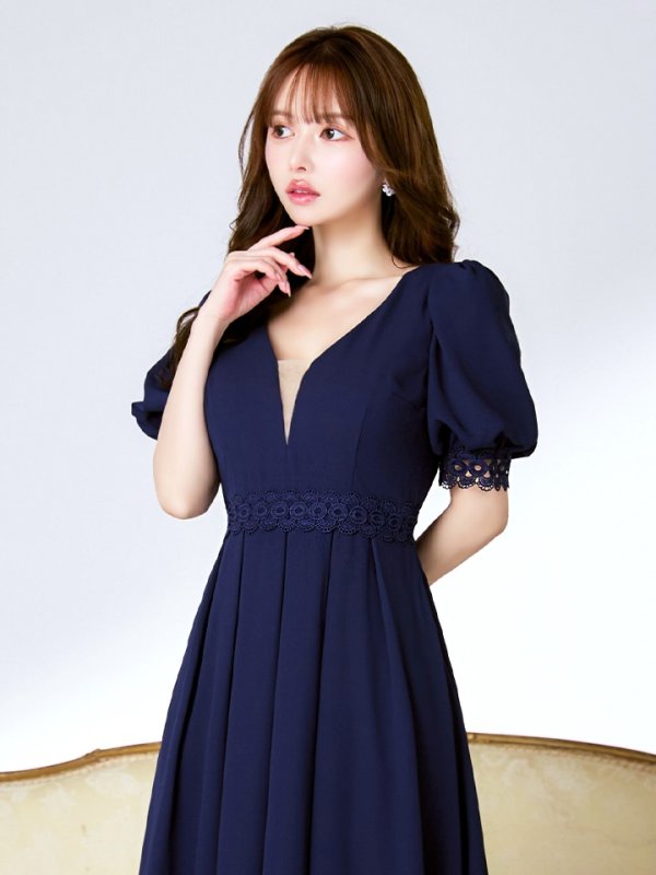 ネイビー モデル:ゆめ 身長:160cm 着用サイズ:8号(Sサイズ)