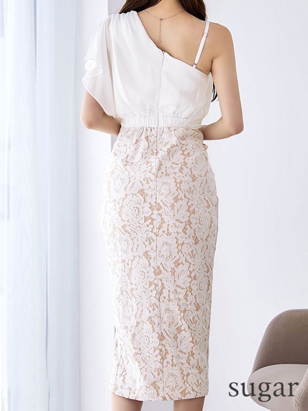 アイボリーベージュ モデル:ゆめ 身長:160cm 着用サイズ:8号(Sサイズ)