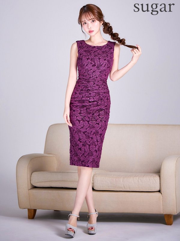 バーガンディ　モデル：ゆめ　身長：160cm　着用サイズ：8号(Sサイズ)