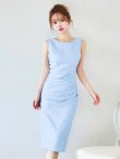 パウダーブルー　モデル：ゆめ　身長：160cm　着用サイズ：8号(Sサイズ)