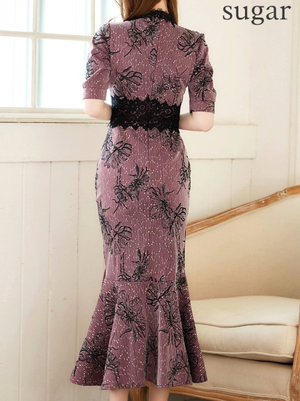 バーガンディブラック　モデル：ゆめ　身長：160cm　着用サイズ：8号(Sサイズ)