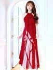 ダークレッド　モデル：真優川咲　身長：158cm　着用サイズ：8号(Sサイズ)