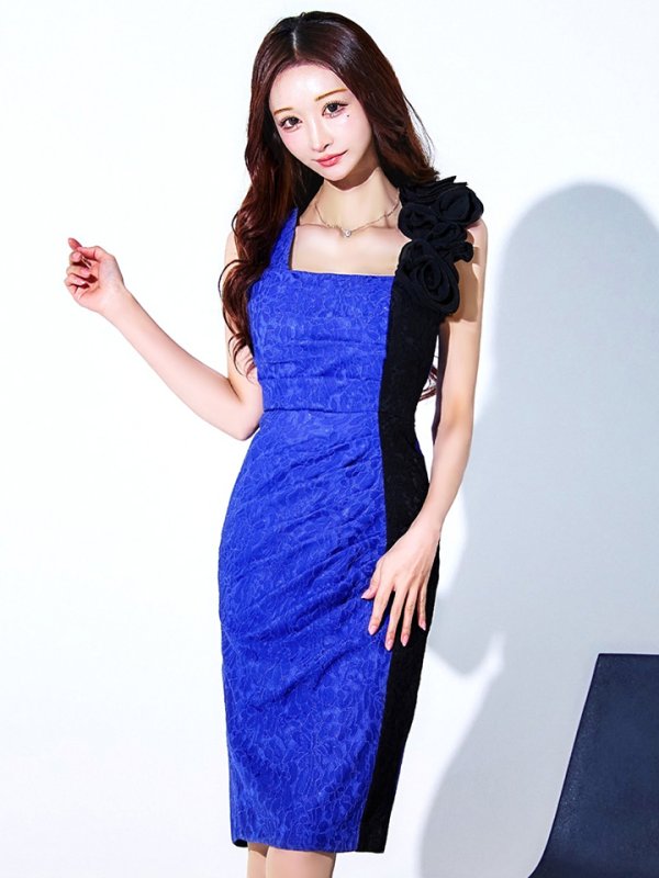 ロイヤルブルーブラック　モデル：真優川咲　身長：158cm　着用サイズ：8号(Sサイズ)