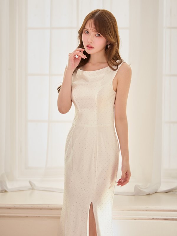 ホワイト モデル：ゆめ　身長：160cm　着用サイズ：Sサイズ