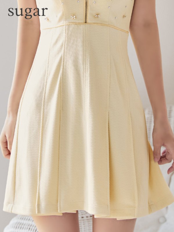 アイボリー モデル：まりん　身長：164cm　着用サイズ：Sサイズ