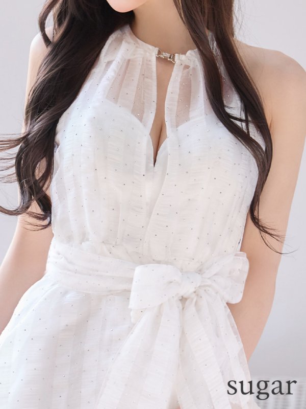 ホワイト　モデル：真優川咲　身長：158cm　着用サイズ：Sサイズ