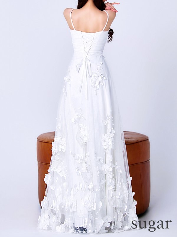 アイボリー モデル：真優川咲　身長：158cm　着用サイズ：8号(Sサイズ)