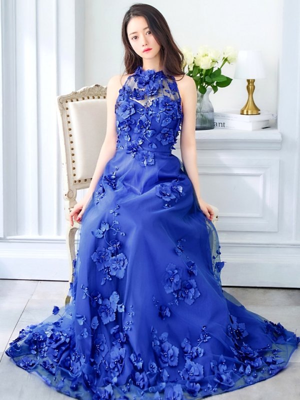 ロイヤルブルー モデル:るな 身長:159cm 着用サイズ:8号(Sサイズ)