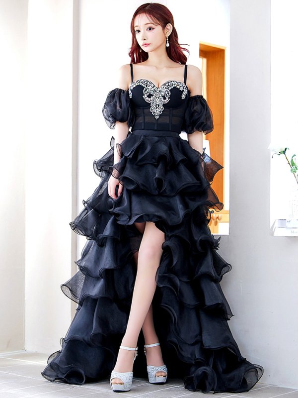 ブラック　モデル：真優川咲　身長：158cm　着用サイズ：Sサイズ