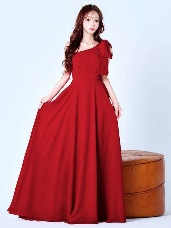 ダークレッド　モデル：真優川咲　身長：158cm　着用サイズ：Sサイズ