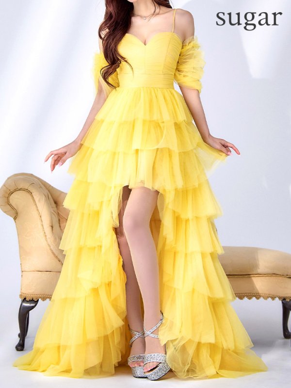 バナナ モデル：真優川咲　身長：158cm　着用サイズ：8号(Sサイズ)