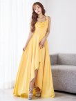バナナ モデル：真優川咲　身長：158cm　着用サイズ：8号(Sサイズ)