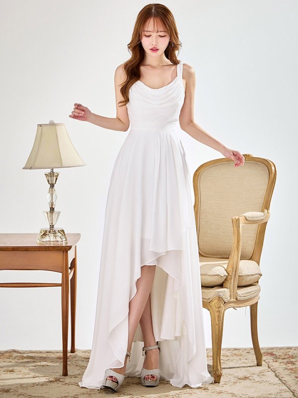 アイボリー モデル：ゆめ　身長：160cm　着用サイズ：8号(Sサイズ)