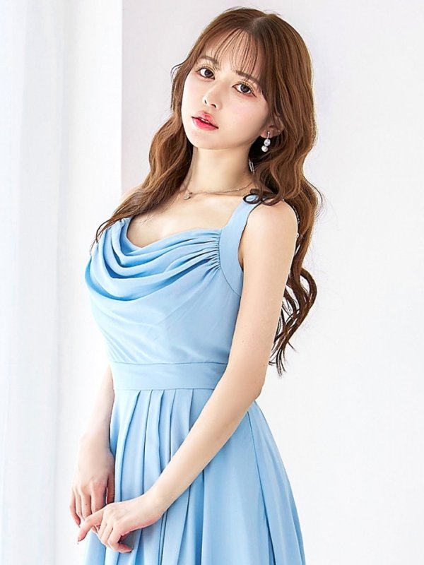 パウダーブルー モデル：ゆめ　身長：160cm　着用サイズ：8号(Sサイズ)