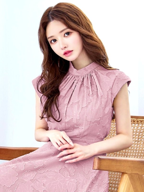 ペールピンク モデル：ゆめ　身長：160cm　着用サイズ：8号(Sサイズ)