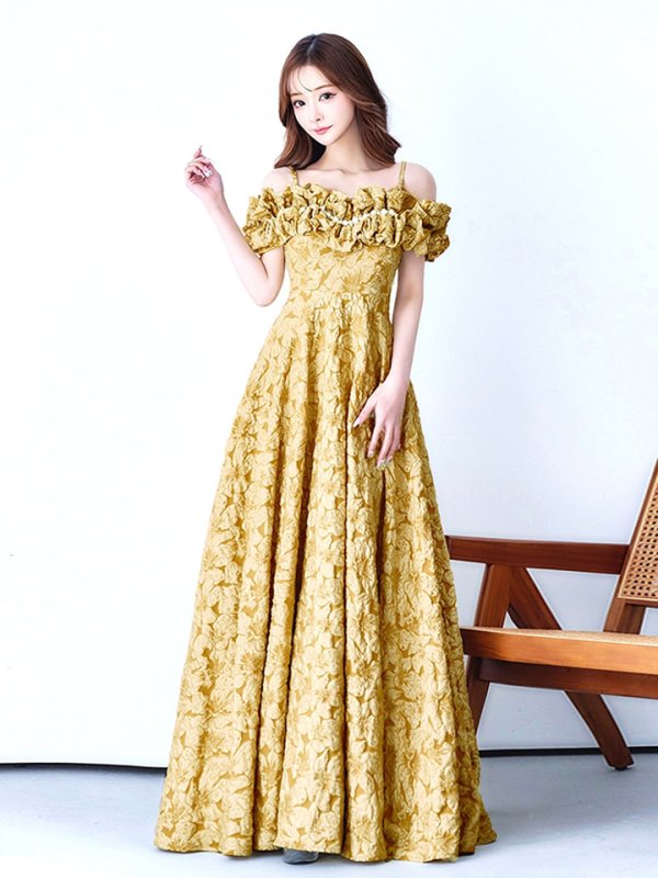 セイロンイエロー モデル：真優川咲　身長：158cm　着用サイズ：8号(Sサイズ)